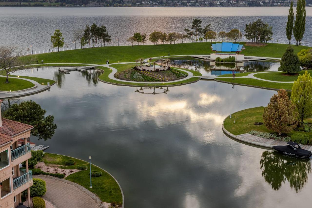 King Room - Lakefront