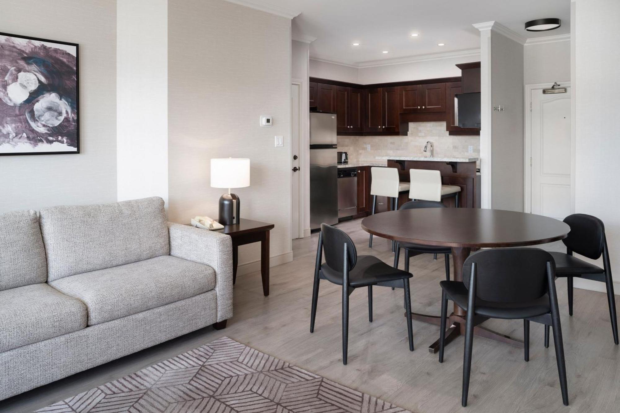 Three-Bedroom Residence Lakeview Whirlpool