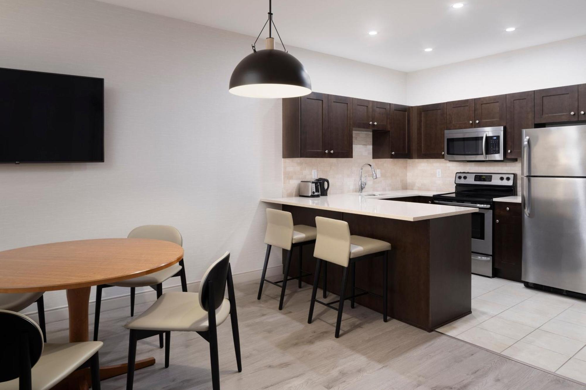 Two-Bedroom Condominium Apartment Balcony Lake View