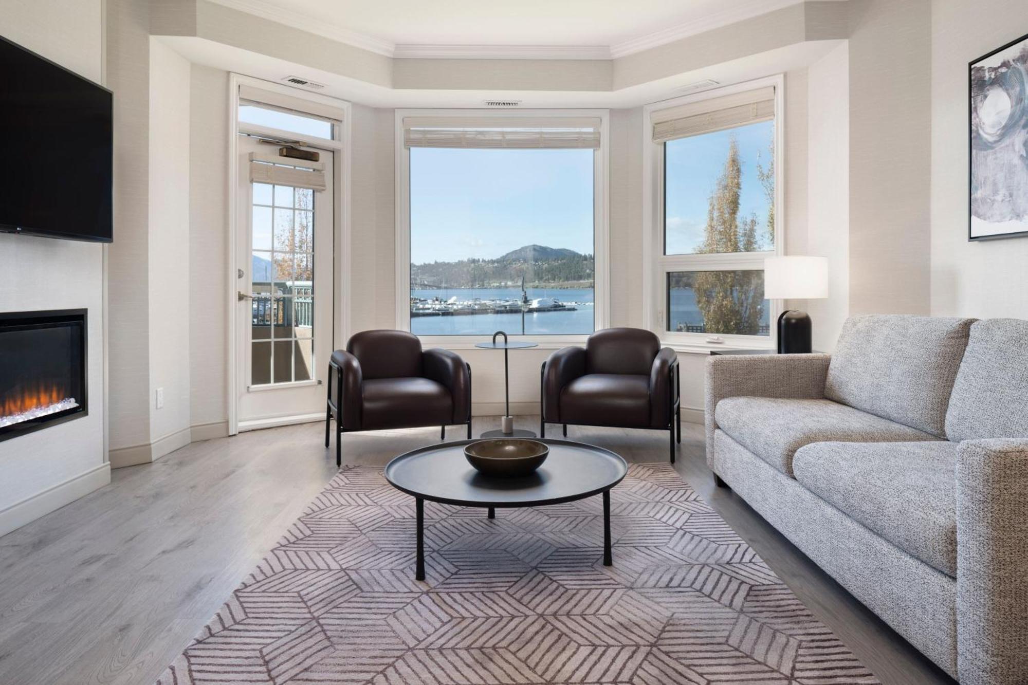 Three-Bedroom Residence Lakeview Whirlpool